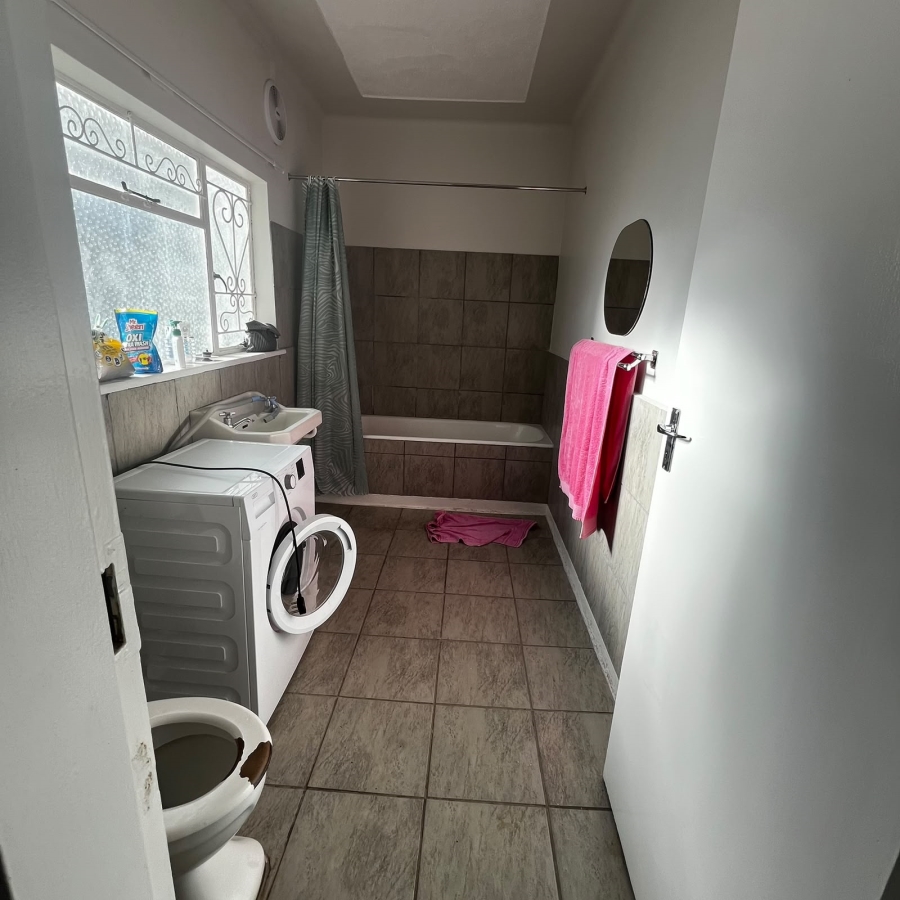 To Let 1 Bedroom Property for Rent in Sandringham Eastern Cape